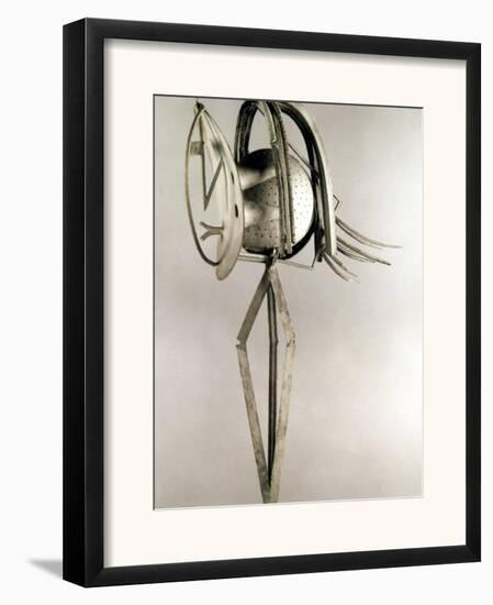 Picasso: Head/Woman, 1931-Pablo Picasso-Framed Photographic Print