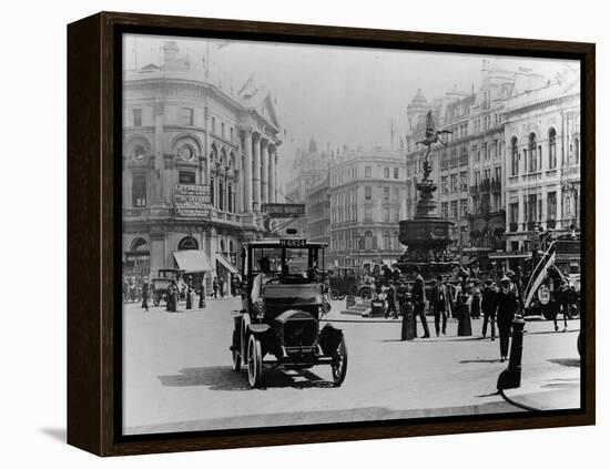 Piccadilly Circus, 1910-null-Framed Premier Image Canvas