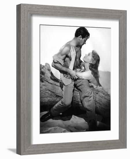 PICNIC, 1956 directed by JOSHUA LOGAN William Holden and Kim Novak (b/w photo)-null-Framed Photo