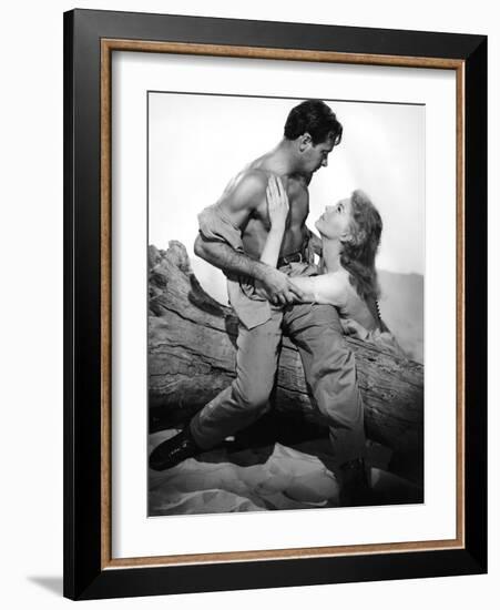 PICNIC, 1956 directed by JOSHUA LOGAN William Holden and Kim Novak (b/w photo)-null-Framed Photo