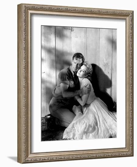 Picnic, William Holden, Kim Novak, 1955-null-Framed Photo