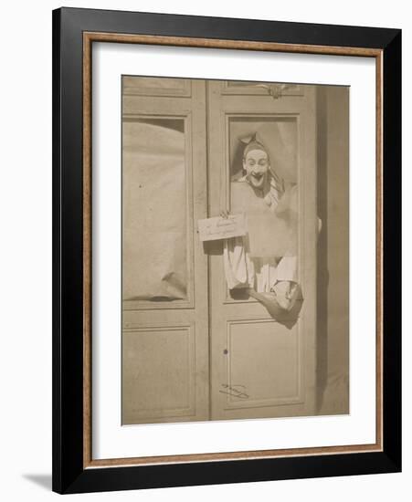 Pierrot enjambant une porte-fenêtre-Gaspard Félix Tournachon-Framed Giclee Print