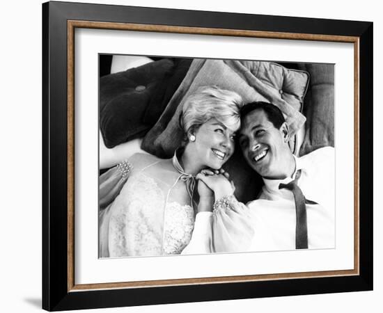 Pillow Talk, Doris Day, Rock Hudson, 1959-null-Framed Photo