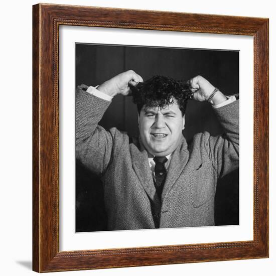 Pitchman Lester Morris Selling a Hair Cream-Allan Grant-Framed Photographic Print