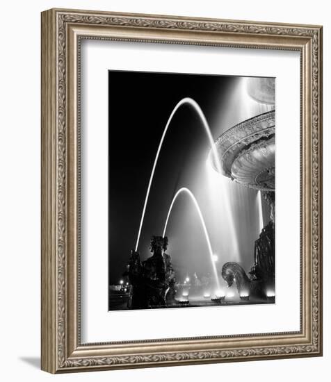 Place de la Concorde 1949-Izis-Framed Art Print