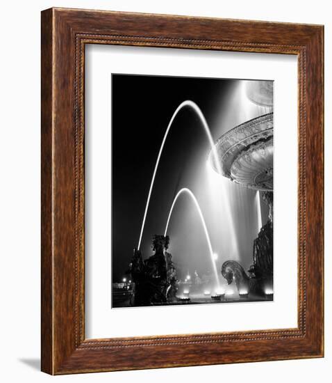 Place de la Concorde 1949-Izis-Framed Art Print