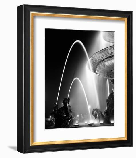 Place de la Concorde 1949-Izis-Framed Art Print