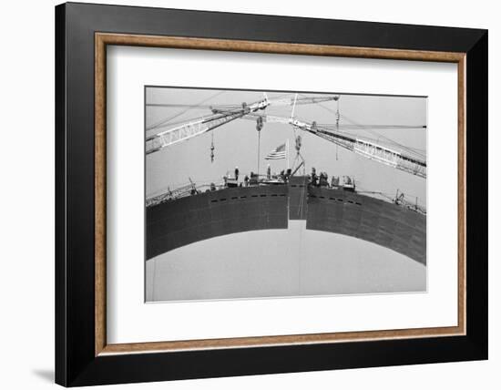 Placing Keystone into Gateway Arch in St. Louis-null-Framed Photographic Print