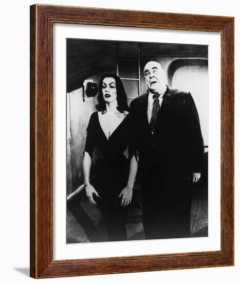 Plan 9 from Outer Space (1959)-null-Framed Photo