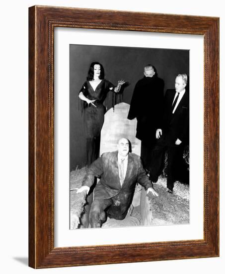 Plan 9 From Outer Space, Vampira, Tor Johnson, Dr. Tom Mason (Bela Lugosi's Double), Criswell, 1959-null-Framed Photo