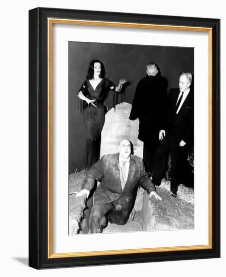 Plan 9 From Outer Space, Vampira, Tor Johnson, Dr. Tom Mason (Bela Lugosi's Double), Criswell, 1959-null-Framed Photo