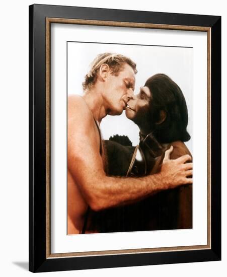 Planet Of The Apes, Charlton Heston, Kim Hunter, 1968-null-Framed Photo