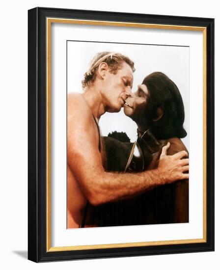 Planet Of The Apes, Charlton Heston, Kim Hunter, 1968-null-Framed Photo