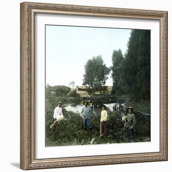 Plantation Workers on the Island of Java (Indonesia), around 1900-Leon, Levy et Fils-Framed Photographic Print