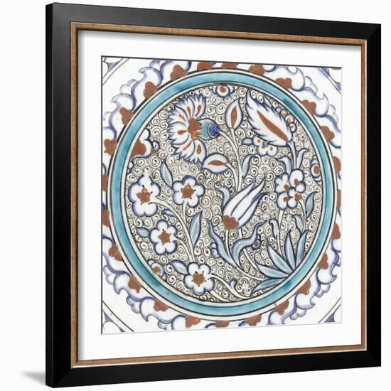 Plat à décor de fleurs et médaillon-null-Framed Giclee Print