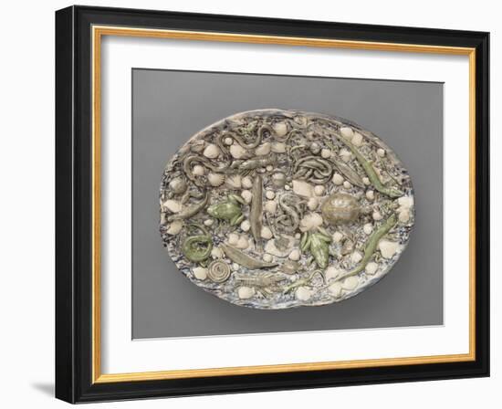 Plat ovaà bord ondulé, couleuvres, tortue, lézards, grenouil, poissons, étrilet coquillages-Bernard Palissy-Framed Giclee Print