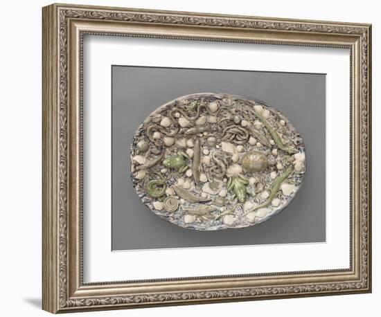 Plat ovaà bord ondulé, couleuvres, tortue, lézards, grenouil, poissons, étrilet coquillages-Bernard Palissy-Framed Giclee Print