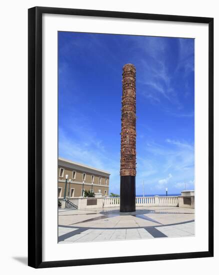Plaza del Quinto Centenario, Totem Pole Statue, Old San Juan, San Juan, Puerto Rico, USA-Wendy Connett-Framed Photographic Print
