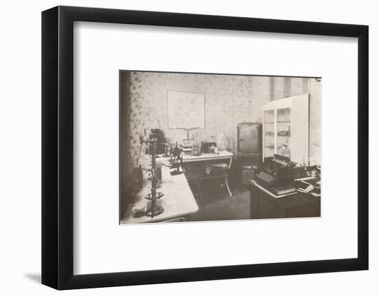 'Police Bacteriological Laboratory', 1914-Unknown-Framed Photographic Print