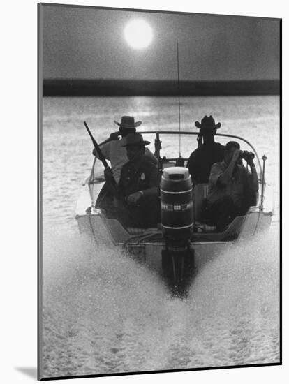 Police Patrolling the Waters Between Mexico and the US Looking for Marijuana Smugglers-Co Rentmeester-Mounted Photographic Print