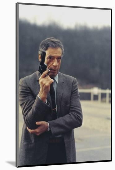 POLICE PYTHON, 1976 directed by ALAIN CORNEAU Yves Montand (photo)-null-Mounted Photo