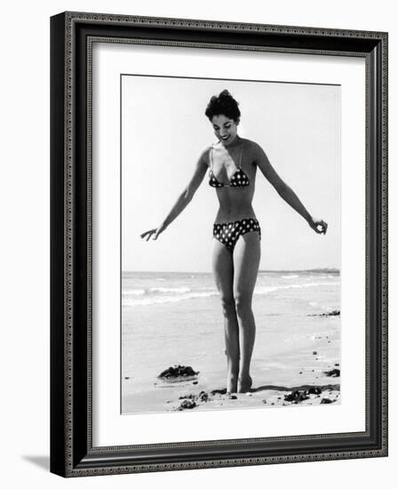 Polka Dot Bikini 1950s-null-Framed Photographic Print