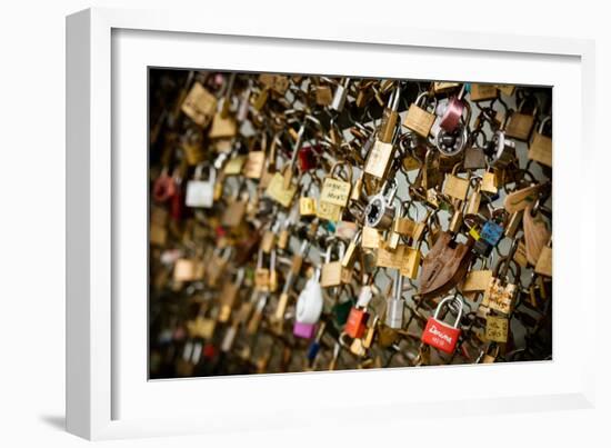 Pont des Arts II-Erin Berzel-Framed Photographic Print