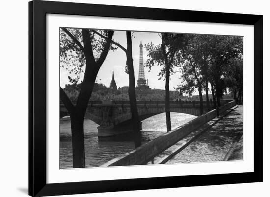 Pont des Invalides, Paris c1950s-Jules Dortes-Framed Giclee Print