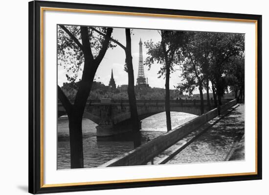 Pont des Invalides, Paris c1950s-Jules Dortes-Framed Giclee Print