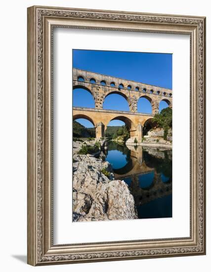 Pont du Gard, Vers Pont-du-Gard, Gard Department, Languedoc-Roussillon, France. Roman aqueduct c...-null-Framed Photographic Print