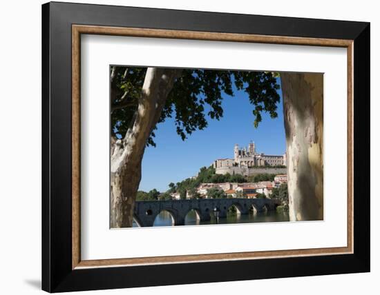 Pont Vieux over the River Orb with St. Nazaire Cathedral in Beziers, Languedoc-Roussillon, France-Martin Child-Framed Photographic Print