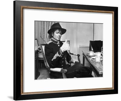 Pop Star Michael Jackson in His Hotel Room Prior to Party for Him at ...
