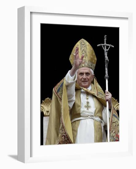 Pope Benedict Xvi Delivers His ''Urbi Et Orbi'' Message-null-Framed Photographic Print