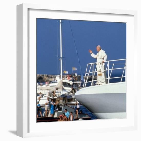 Pope John Paul II During Travel in USA in 1979-null-Framed Photo