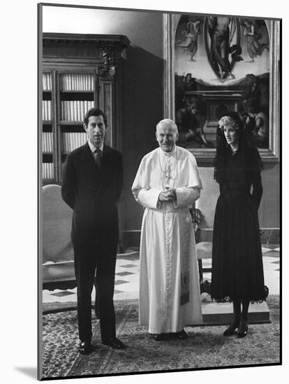 Pope John Paul II Meets with Prince Charles and Princess Diana in the Vatican-null-Mounted Photographic Print