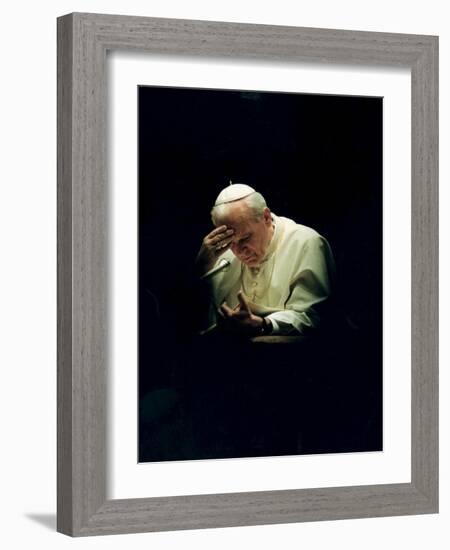 Pope John Paul II Reading a Prayer-null-Framed Photographic Print