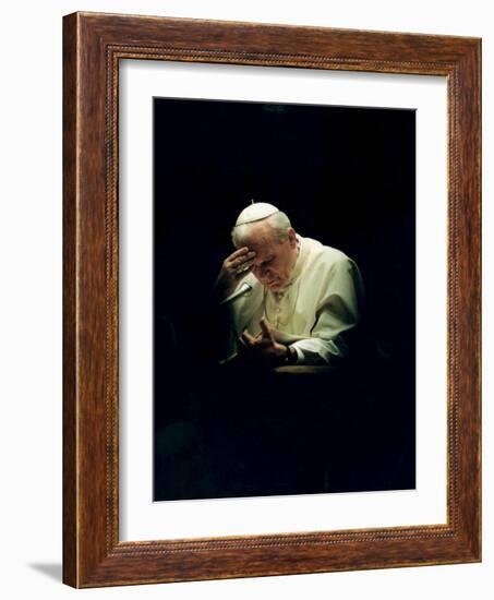 Pope John Paul II Reading a Prayer-null-Framed Photographic Print