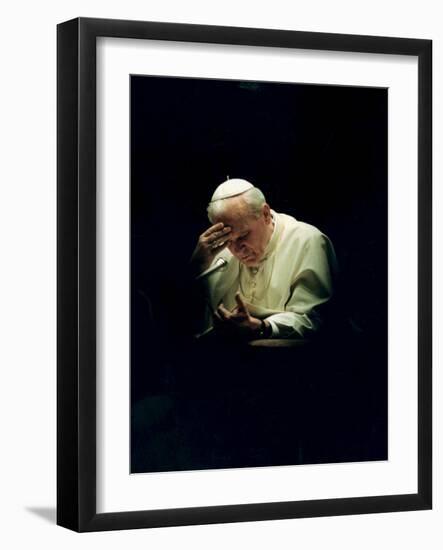 Pope John Paul II Reading a Prayer-null-Framed Photographic Print