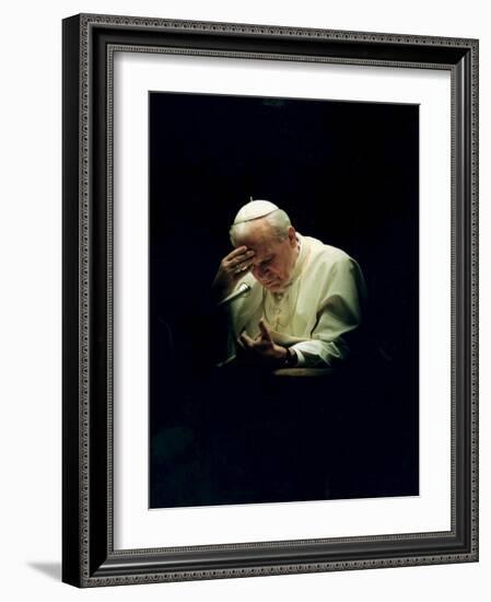 Pope John Paul II Reading a Prayer-null-Framed Photographic Print