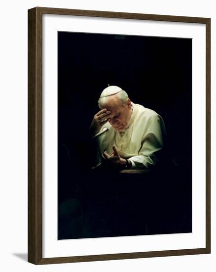 Pope John Paul II Reading a Prayer-null-Framed Photographic Print
