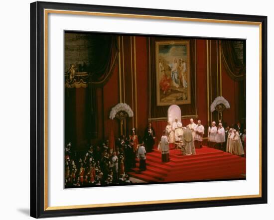 Pope Paul Conducting Opening Ceremonial Mass of 2nd Vatican Council, St. Peter's Basilica-Carlo Bavagnoli-Framed Premium Photographic Print