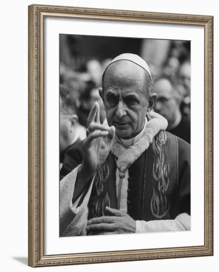 Pope Paul Vi, Officiating at Ash Wednesday Service in Santa Sabina Church-Carlo Bavagnoli-Framed Premium Photographic Print