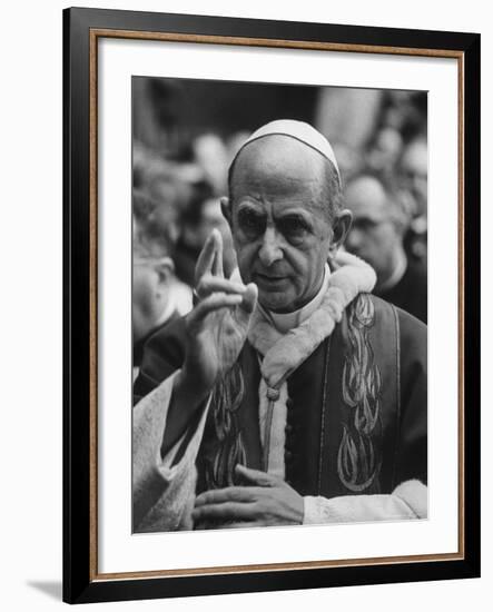 Pope Paul Vi, Officiating at Ash Wednesday Service in Santa Sabina Church-Carlo Bavagnoli-Framed Premium Photographic Print