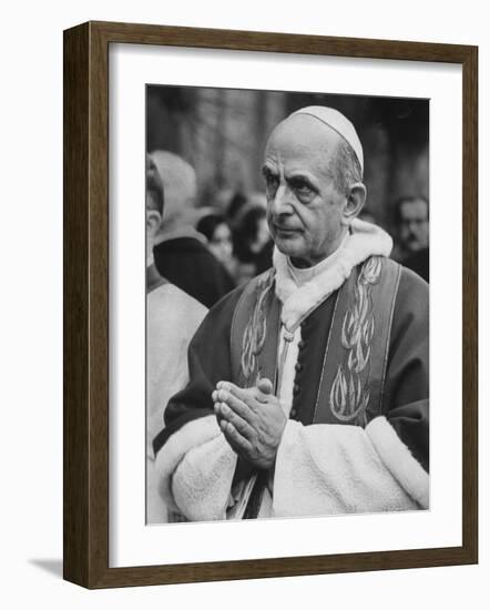 Pope Paul Vi, Officiating at Ash Wednesday Service in Santa Sabina Church-Carlo Bavagnoli-Framed Photographic Print