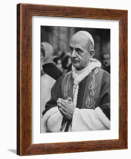 Pope Paul Vi, Officiating at Ash Wednesday Service in Santa Sabina Church-Carlo Bavagnoli-Framed Photographic Print