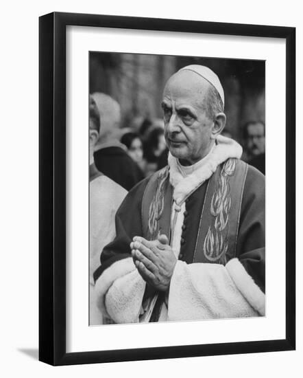 Pope Paul Vi, Officiating at Ash Wednesday Service in Santa Sabina Church-Carlo Bavagnoli-Framed Photographic Print