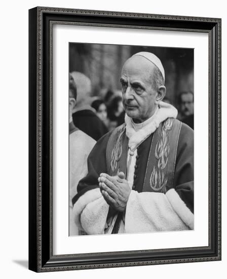 Pope Paul Vi, Officiating at Ash Wednesday Service in Santa Sabina Church-Carlo Bavagnoli-Framed Photographic Print