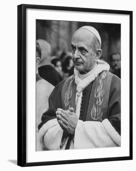 Pope Paul Vi, Officiating at Ash Wednesday Service in Santa Sabina Church-Carlo Bavagnoli-Framed Photographic Print