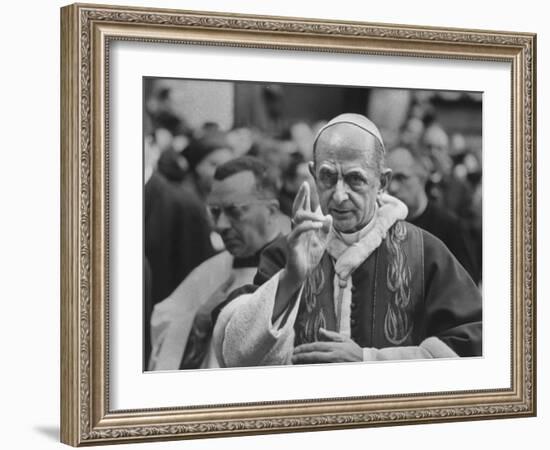 Pope Paul Vi, Officiating at Ash Wednesday Service in Santa Sabina Church-Carlo Bavagnoli-Framed Photographic Print