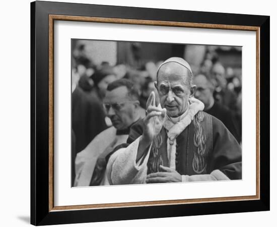 Pope Paul Vi, Officiating at Ash Wednesday Service in Santa Sabina Church-Carlo Bavagnoli-Framed Photographic Print